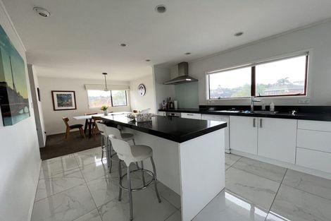 Photo of property in 50 Redwing Street, Browns Bay, Auckland, 0630