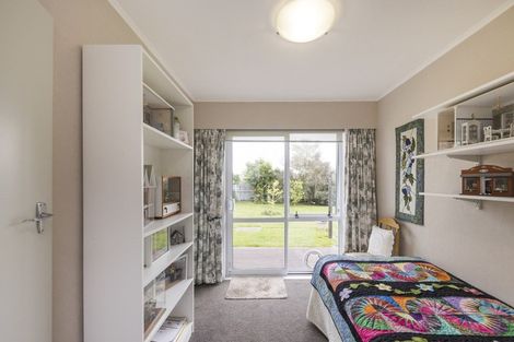 Photo of property in 10 Kennedy Avenue, Feilding, 4702