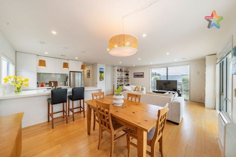 Photo of property in 3 Otonga Heights, Maungaraki, Lower Hutt, 5010