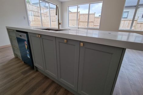 Photo of property in 135 Ormonde Drive, Silverdale, 0932