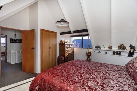 Photo of property in 15 Leven Street, South Hill, Oamaru, 9400