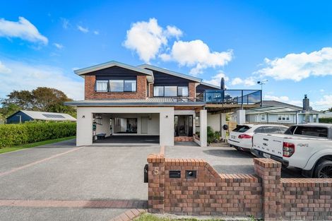Photo of property in 5 Kowhai Road, Whenuapai, Auckland, 0618