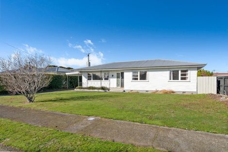 Photo of property in 6 Hobson Place, Solway, Masterton, 5810
