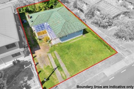 Photo of property in 103 Birkdale Road, Birkdale, Auckland, 0626