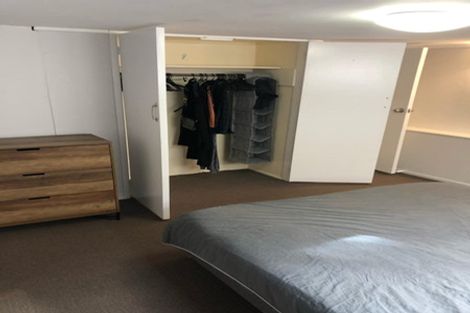 Photo of property in 10 Sylvan Crescent, Te Atatu South, Auckland, 0610