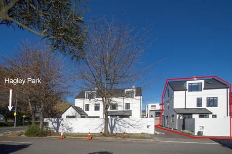 Photo of property in 2 Oakford Close, Riccarton, Christchurch, 8011