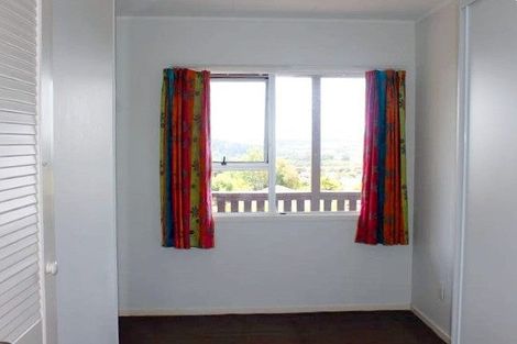 Photo of property in 29 Santiago Crescent, Unsworth Heights, Auckland, 0632