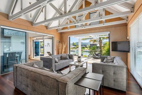 Photo of property in 121 Motu Hei, Pauanui, Hikuai, 3579