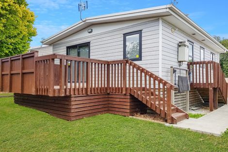 Photo of property in 68 Barrys Road, Glendene, Auckland, 0602