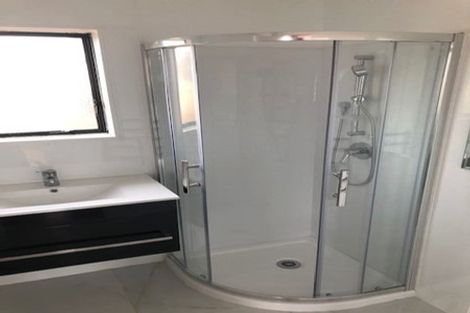 Photo of property in 2/328 Bucklands Beach Road, Bucklands Beach, Auckland, 2012