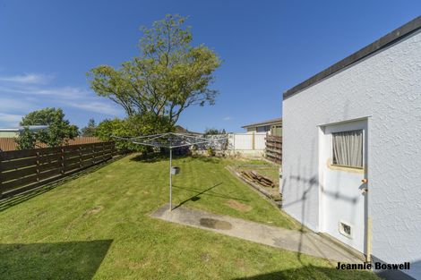 Photo of property in 89 Wikiriwhi Crescent, Awapuni, Palmerston North, 4412