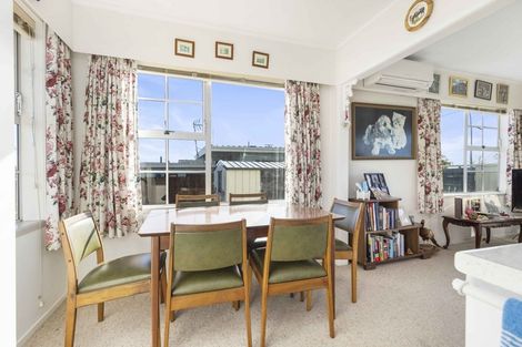 Photo of property in 80 Tuhikaramea Road, Dinsdale, Hamilton, 3204