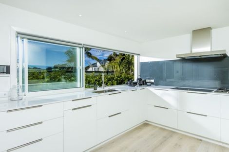 Photo of property in 15 The Strand, Takapuna, Auckland, 0622