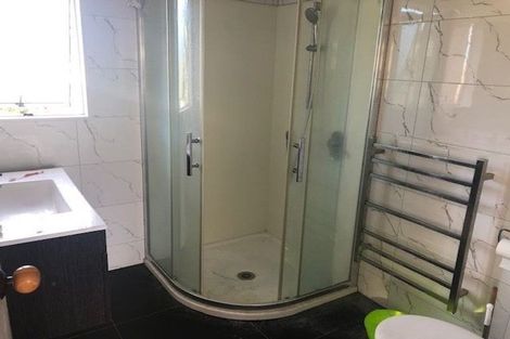 Photo of property in 13 Merida Place, Unsworth Heights, Auckland, 0632