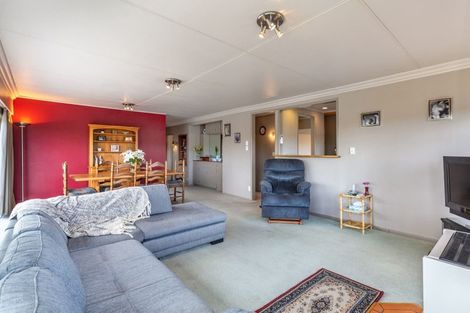 Photo of property in 8 Green Place, Richmond Heights, Taupo, 3330