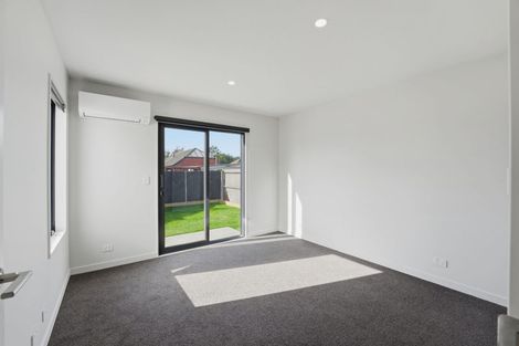 Photo of property in 30a Paddington Street, Northcote, Christchurch, 8052
