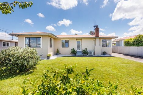 Photo of property in 14 Cobham Way, Feilding, 4702