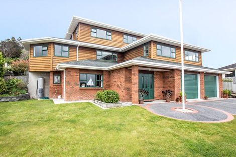 Photo of property in 46 Arahiwi Grove, Tirohanga, Lower Hutt, 5010