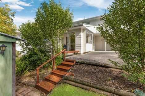 Photo of property in 102 Glendale Road, Glen Eden, Auckland, 0602