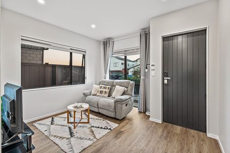 Photo of property in 17 Gecko Road, Hobsonville, Auckland, 0616