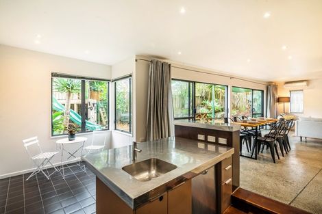 Photo of property in 44a Arawa Street, New Lynn, Auckland, 0600