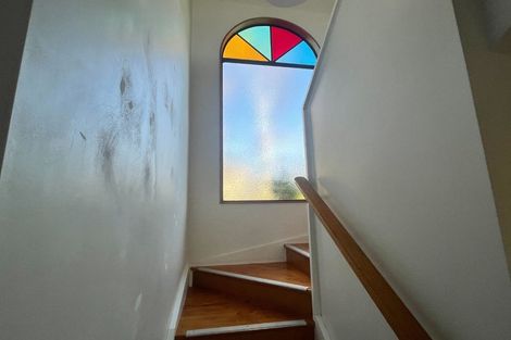 Photo of property in 28 Pohutukawa Avenue, Red Beach, 0932