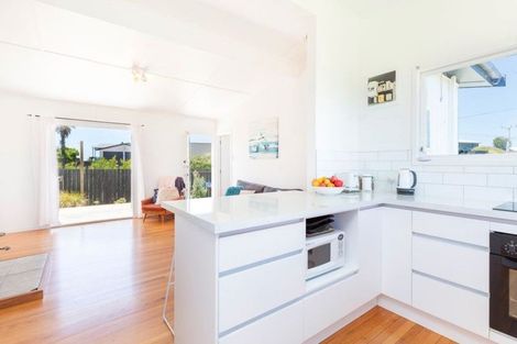 Photo of property in 126 Pukehina Parade, Pukehina, Te Puke, 3189