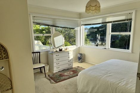 Photo of property in 20 Sovereign Place, Glenfield, Auckland, 0629