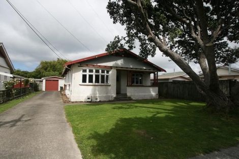 Photo of property in 2 Bracken Street, Petone, Lower Hutt, 5012