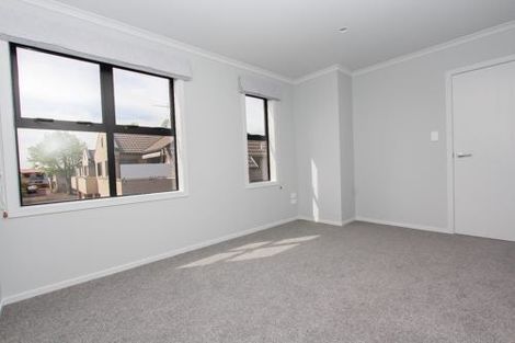 Photo of property in 1-5/5 Charlemont Street, Whitiora, Hamilton, 3200