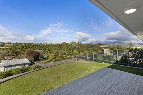 Photo of property in 7c Fairview Place, Westown, New Plymouth, 4310