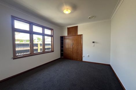 Photo of property in 67 Featherston Street, Takaro, Palmerston North, 4412