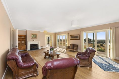 Photo of property in 246 Hills Road, Raglan, 3295