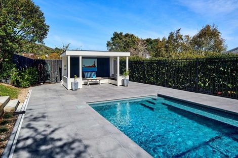 Photo of property in 68 Cheviot Road, Lowry Bay, Lower Hutt, 5013