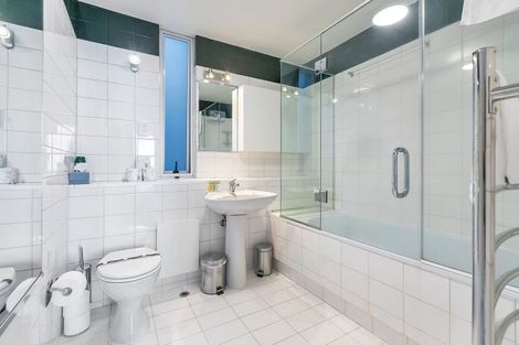 Photo of property in 2/7 London Street, Saint Marys Bay, Auckland, 1011