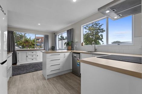 Photo of property in 26a Langstone Street, Welcome Bay, Tauranga, 3112