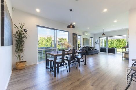 Photo of property in 30 Jelas Drive, Riverhead, 0820