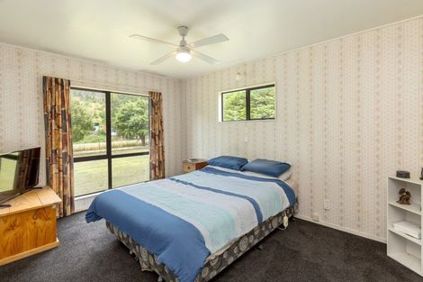 Photo of property in 16 Mclaughlin Drive, Tinui, Masterton, 5889