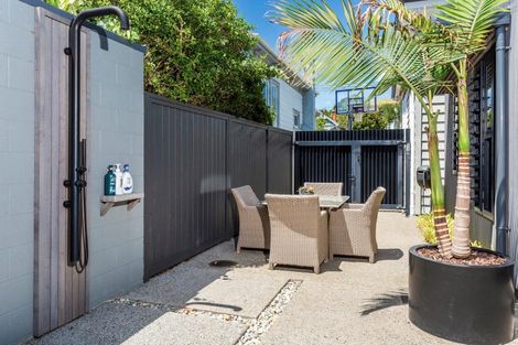 Photo of property in 11 Cheltenham Road, Devonport, Auckland, 0624