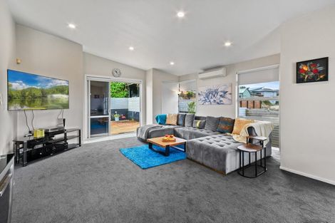 Photo of property in 29 Ina Ville Drive, Pukekohe, 2120