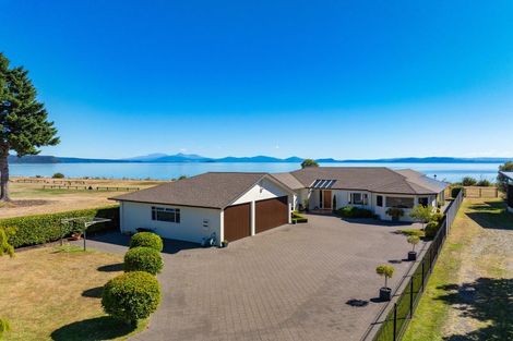 Photo of property in 10 Mahuta Road, Waitahanui, Taupo, 3378