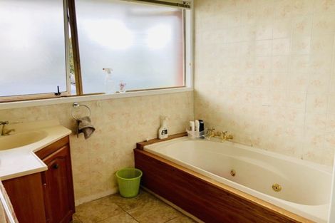 Photo of property in 201 Fisher Parade, Farm Cove, Auckland, 2012