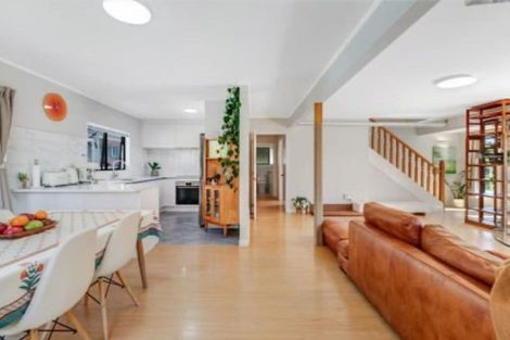 Photo of property in 14 Mallard Place, Unsworth Heights, Auckland, 0632