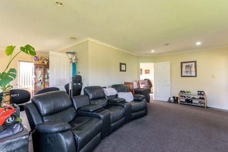 Photo of property in 40 Callum Brae Drive, Rototuna, Hamilton, 3210