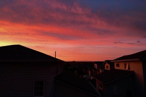 Photo of property in 14 Butia Avenue, Henderson, Auckland, 0612