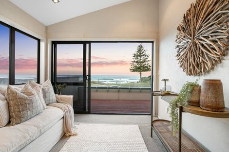 Photo of property in 208a Marine Parade, Mount Maunganui, 3116
