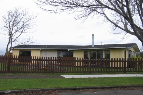 Photo of property in 9 Bryce Place, Kelvin Grove, Palmerston North, 4414
