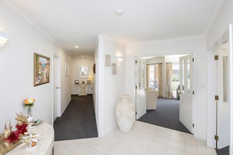 Photo of property in 9 Tavistock Place, Russley, Christchurch, 8042
