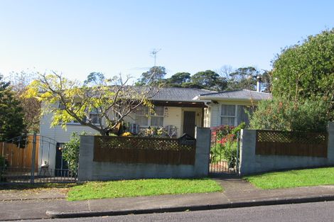Photo of property in 24 Paewai Road, Glen Eden, Auckland, 0602