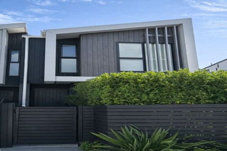 Photo of property in 30/82 East Coast Road, Milford, Auckland, 0620